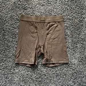 Skims biker shorts